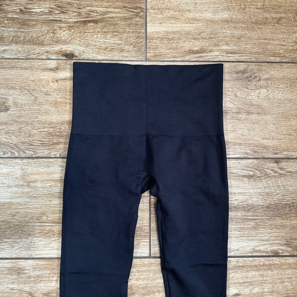 Spanx Look at Me Now High-Waisted Seamless Leggings Size 1X NWT! Black Pants - Picture 10 of 16